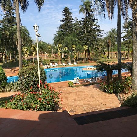 Tangoinn Club Iguazu Party Luxury Hostel Пуерто-Іґуасу Екстер'єр фото
