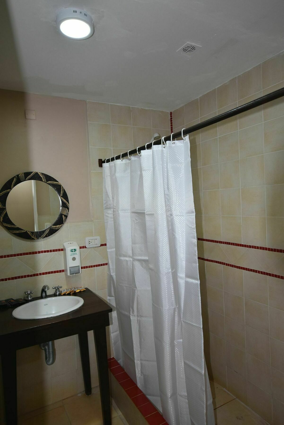 Tangoinn Club Iguazu Party Luxury Hostel Пуерто-Іґуасу Екстер'єр фото