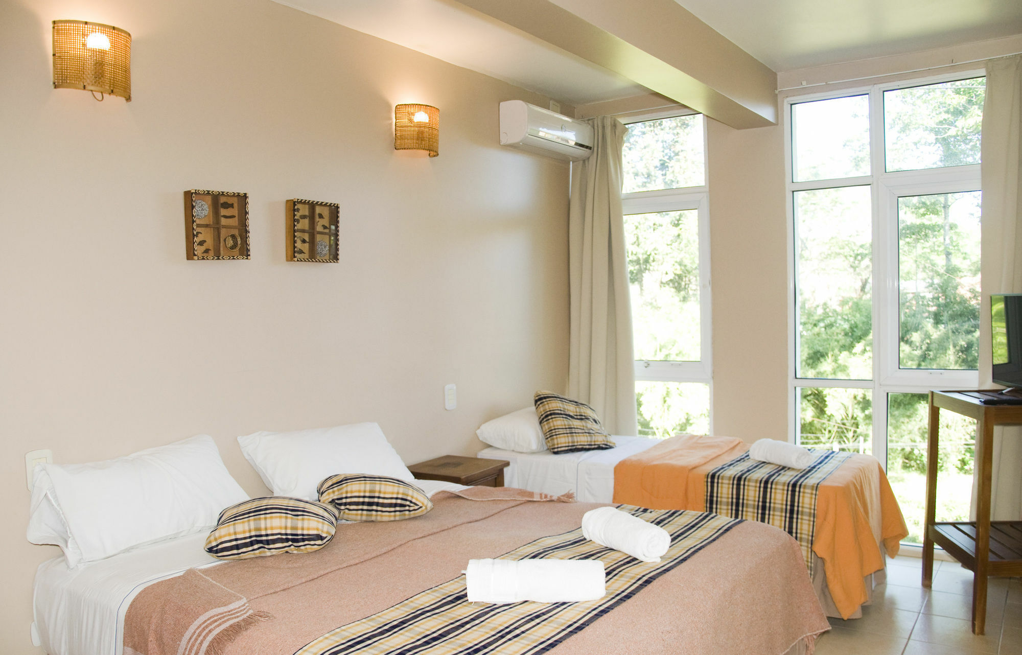 Tangoinn Club Iguazu Party Luxury Hostel Пуерто-Іґуасу Екстер'єр фото