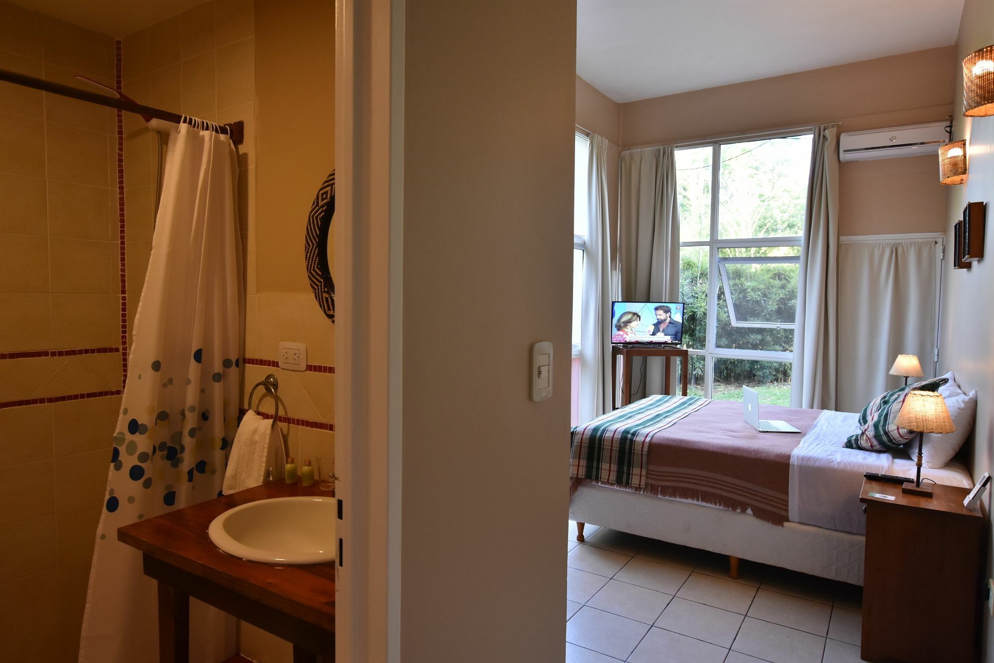 Tangoinn Club Iguazu Party Luxury Hostel Пуерто-Іґуасу Екстер'єр фото